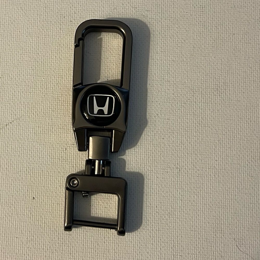 Honda Key Fob Keychain in Metal NWT